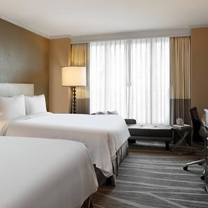 Club Level Queen Room